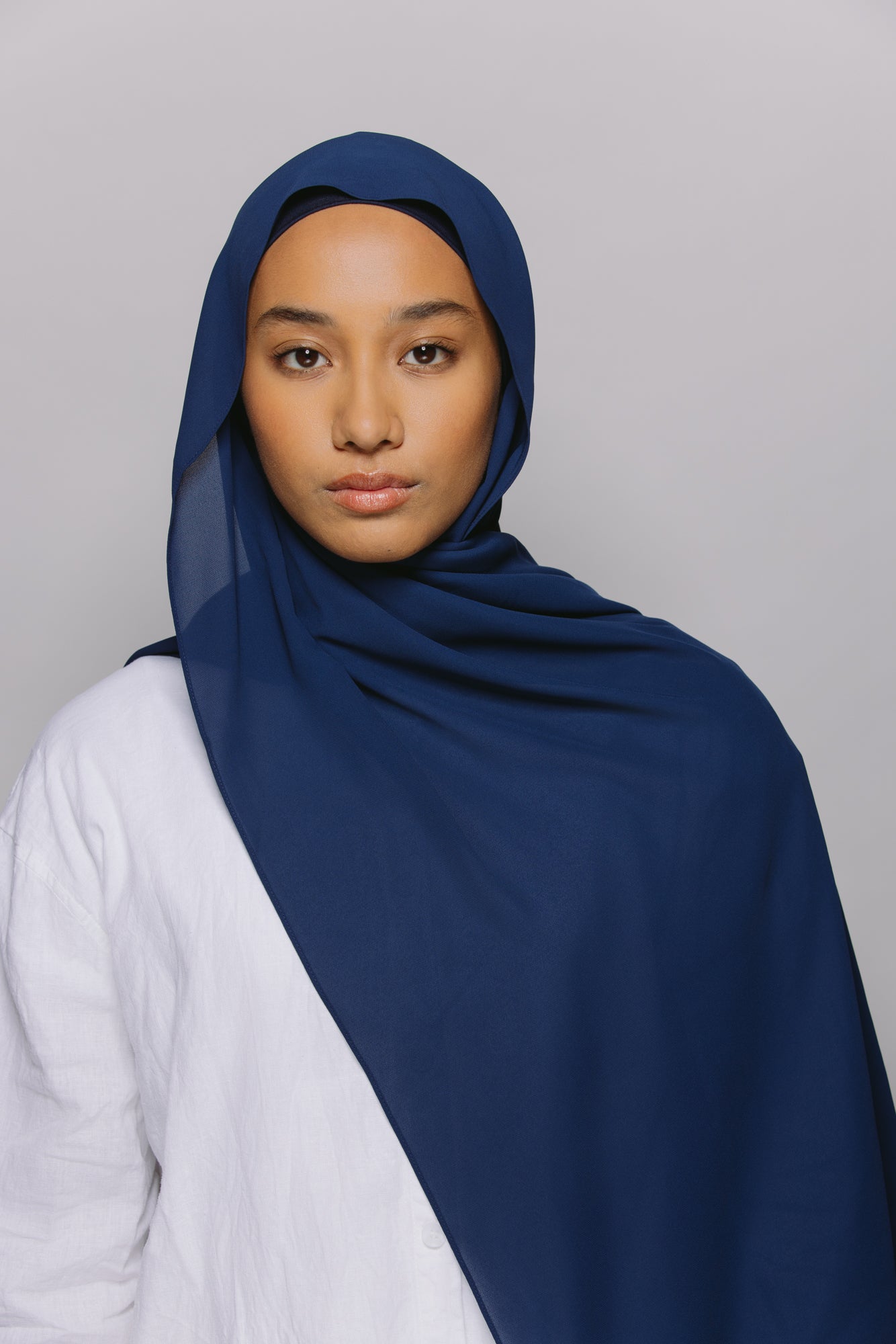 Layla  — Voile à Aimants Intégrés